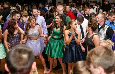 what is homecoming dance in high school? exploring the traditions and significance of this cherished event.